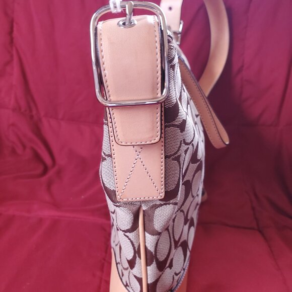 Coach Signature Crossbody - Picture 7 of 12